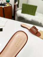 Gucci Sandália Interlocking G Caramelo