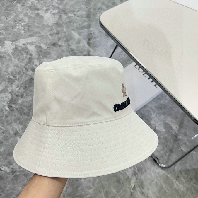 bucket miu miu