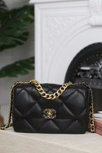 Bolsa CHANEL 19