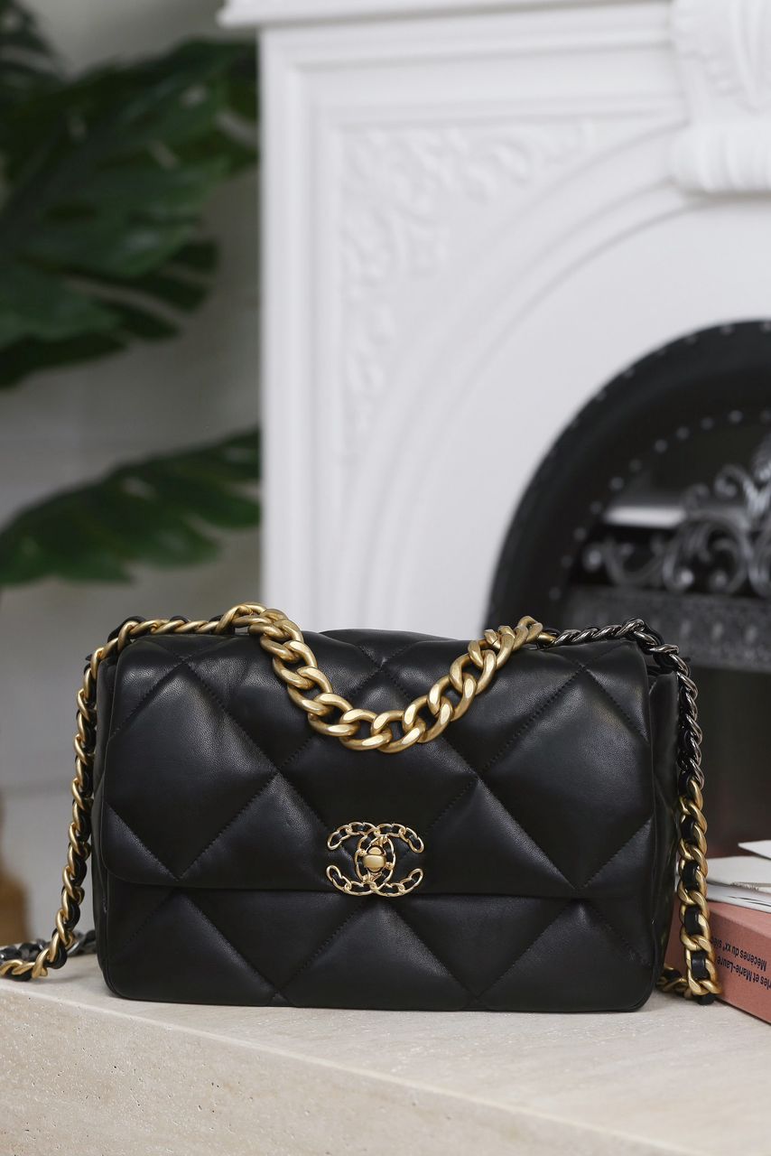 Bolsa CHANEL 19