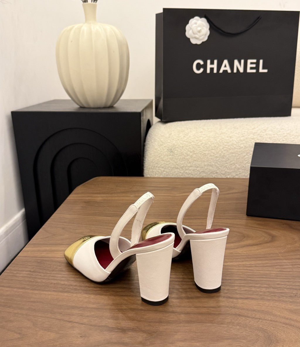 Chanel Slingback Block Heel  Off-White & Metallic  Patent. Salto 9 cm.