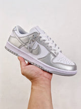 Nike Dunk Low Metallic Silver