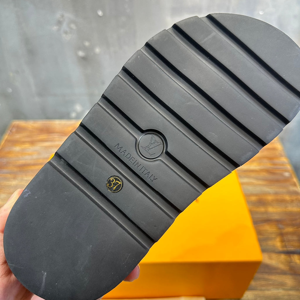 CHINELO Vintage Camel