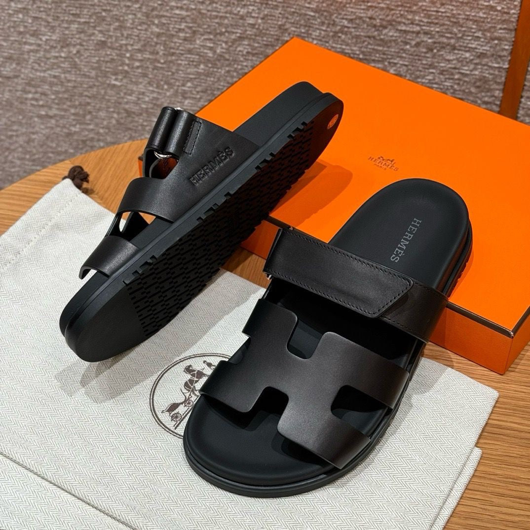 Hermes Chypre Sandal Noir Calfskin Leather (Pronta entrega)