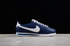 Nike Cortez Azul e branco .