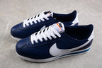 Nike Cortez Azul e branco .