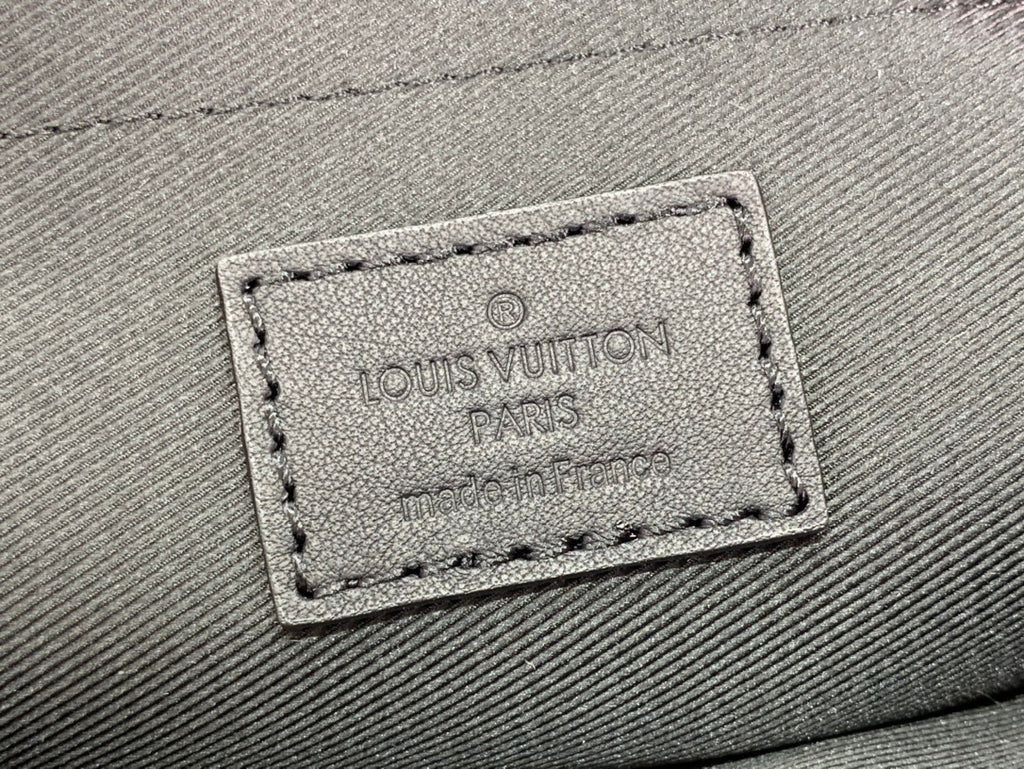 Lv Fastline Messenger Aerogram Black