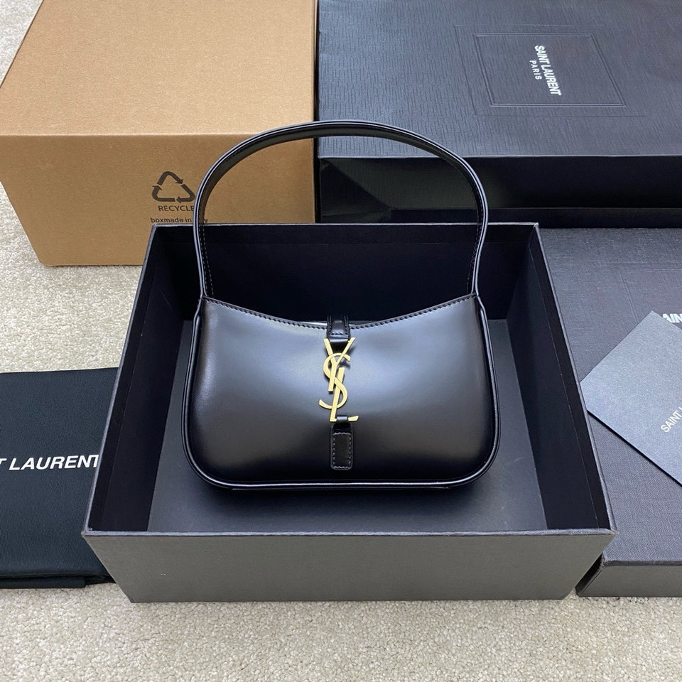 Saint Laurent Le 5 À 7 Top Handle Bag Black Ferragens Douradas