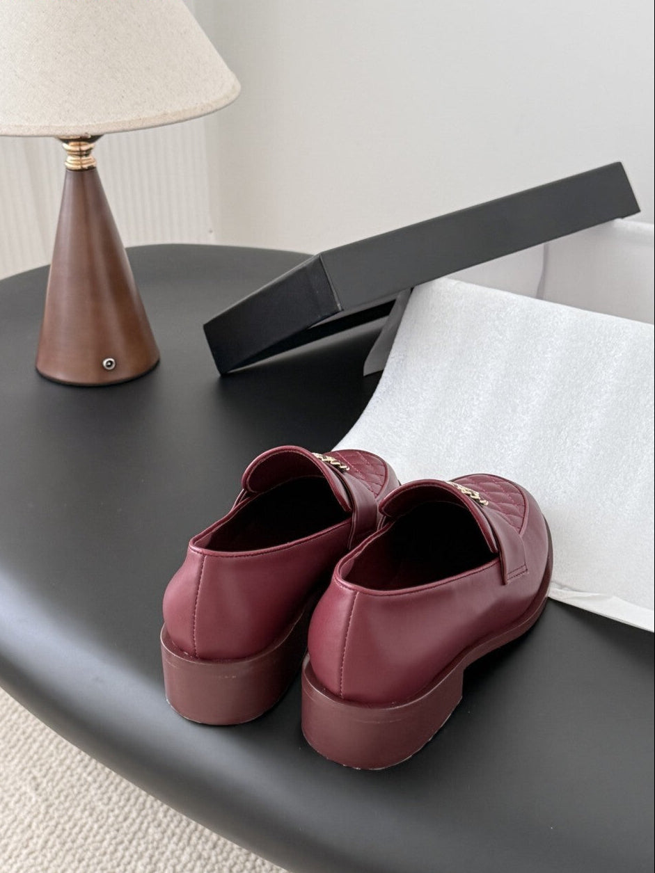 Mocassim Lambskin Ivory red.