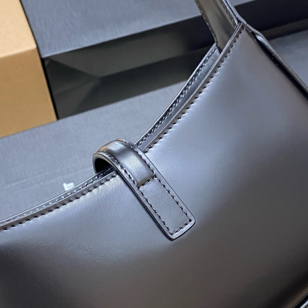 Saint Laurent Le 5 À 7 Top Handle Bag Black Ferragens Douradas