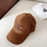 Boné Celine Brown