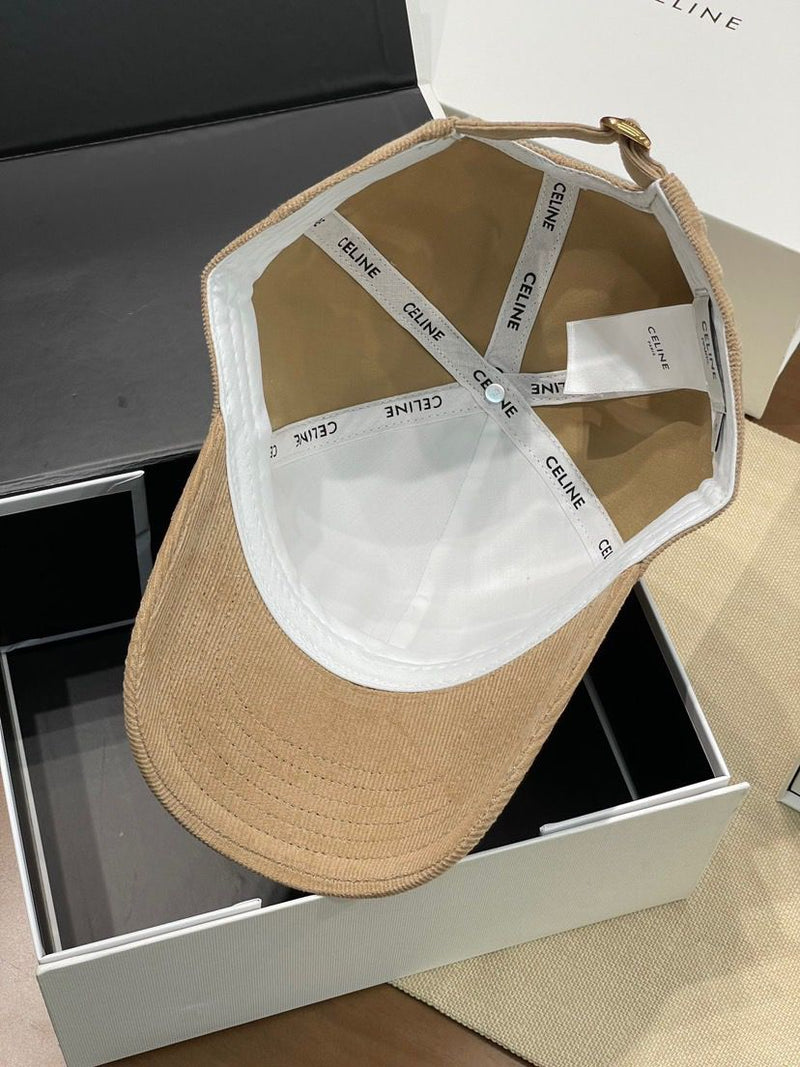 Boné Celine
