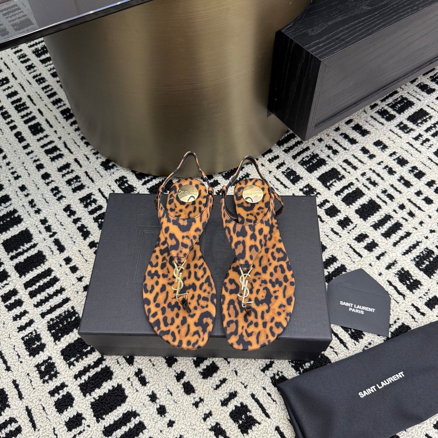 Saint Laurent Sandalia cassandra  ounce