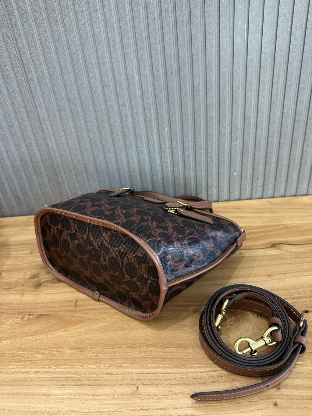 Coach Taxi Tote 21 Signature Brown Ferragens Douradas