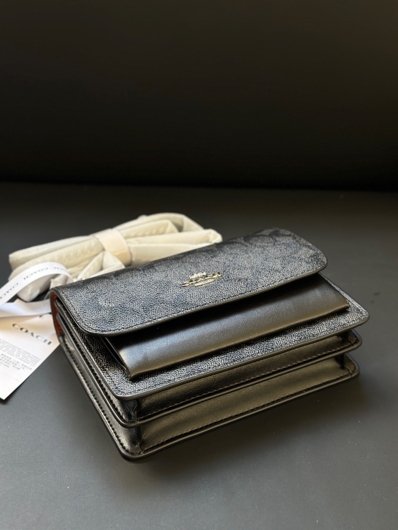 Coach Mini Klare Crossbody Bag Black Ferragens Douradas
