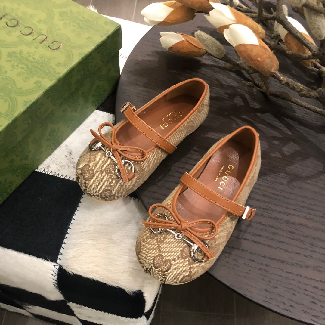 Sapatilha Gucci GG Canvas Marrom Infantil