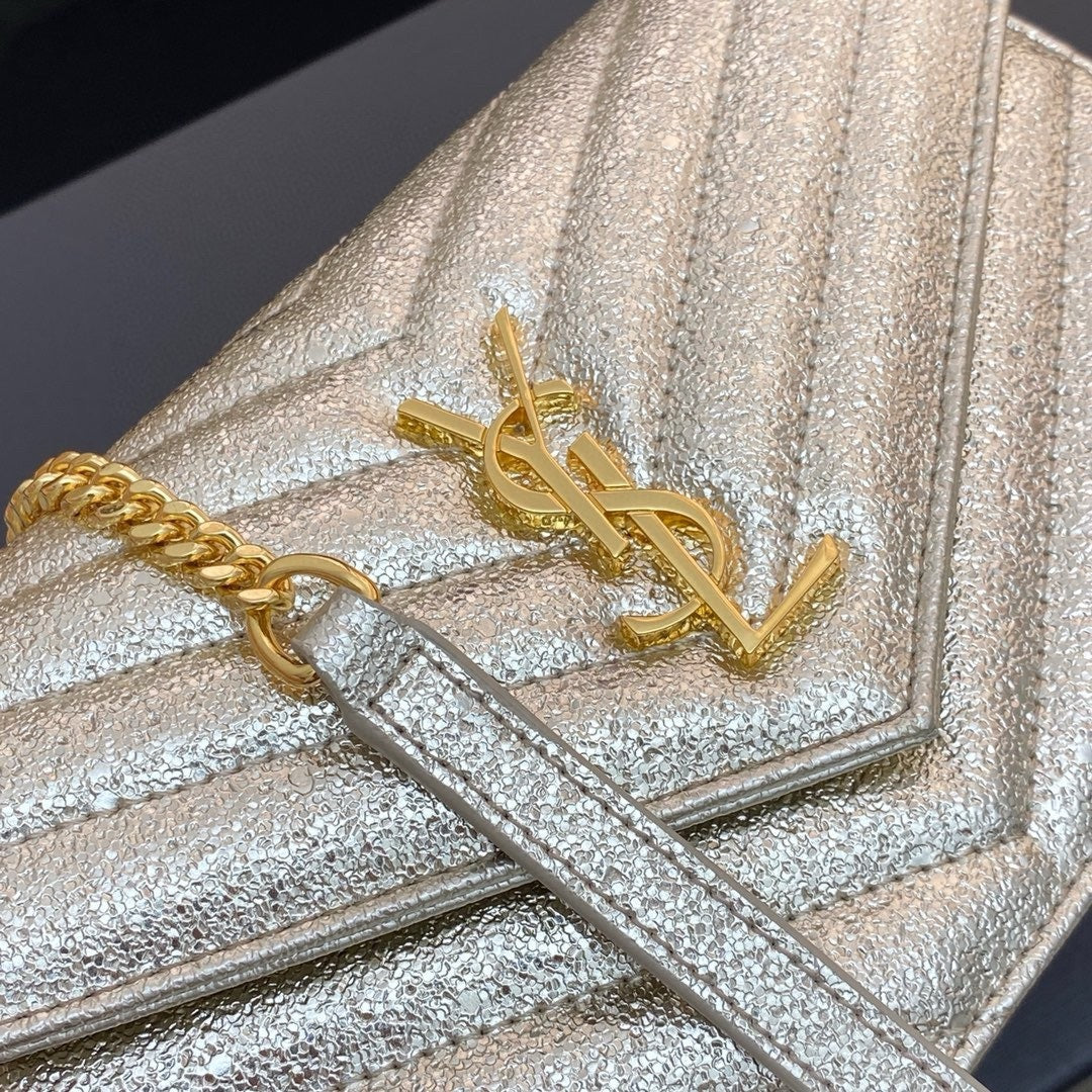 Saint Laurent Shoulder Bag Champagne Metalizado Ferragens Douradas