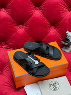 Izmir sandal Hermès Saudi Arabia.