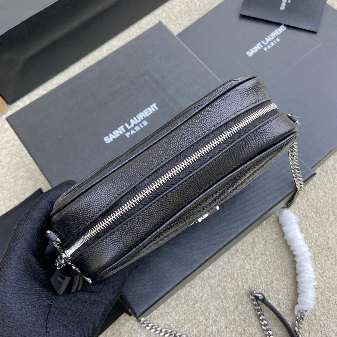 Saint Laurent Lou Camera Bag Black Ferragens Prata