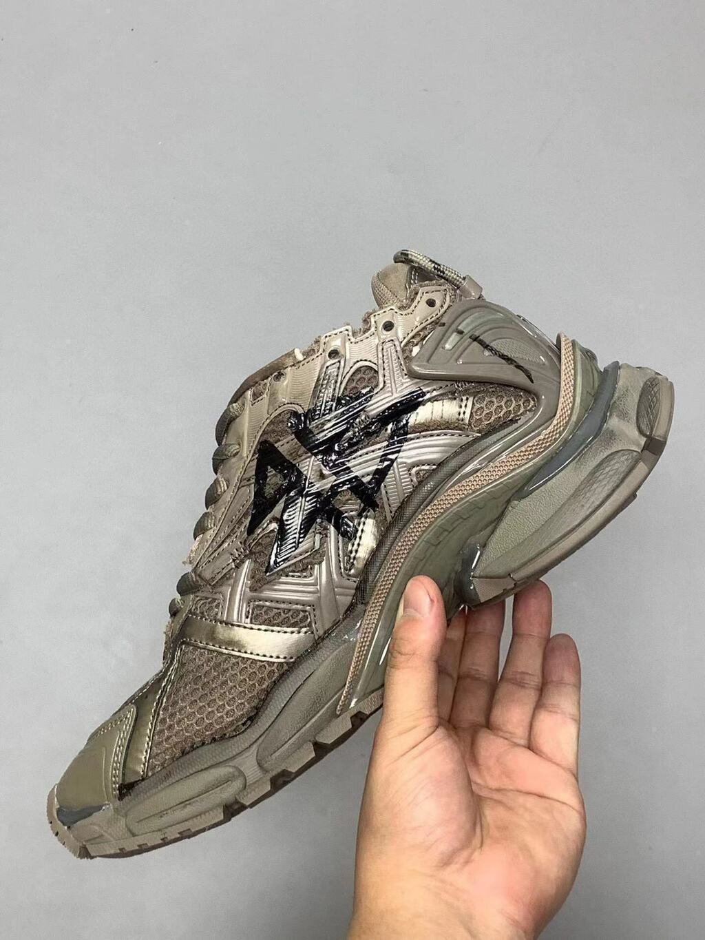 BALENCIAGA Runner Grafitti Sneakers