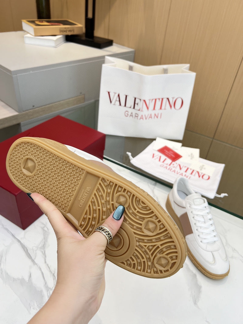 Valentino Garavani Upvillage