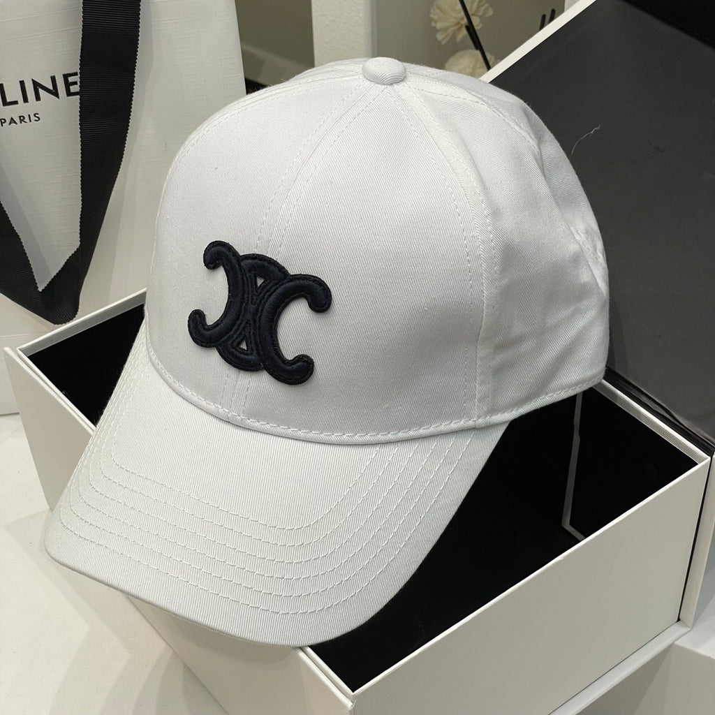 Boné Celine White Black