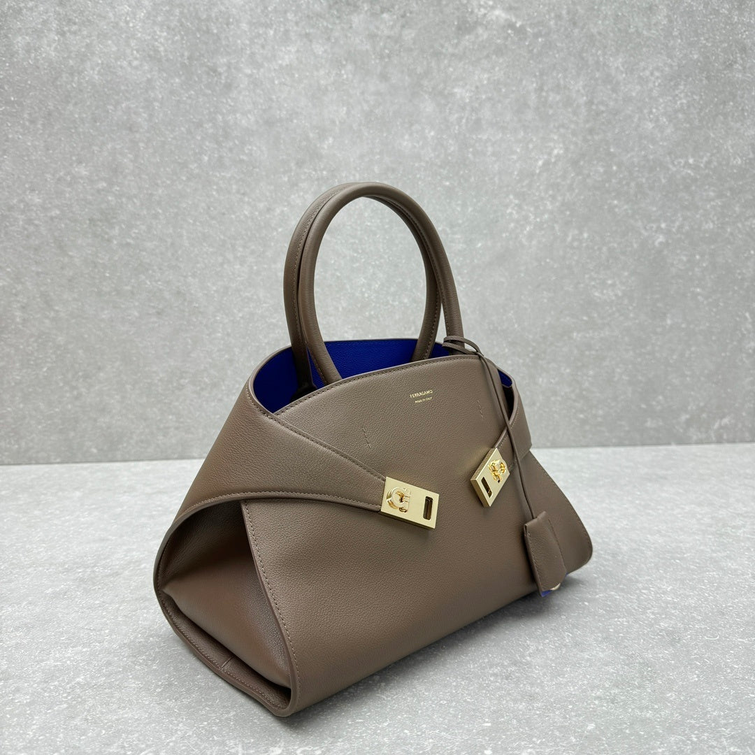 bolsa tote Ferragamo Hug Brown