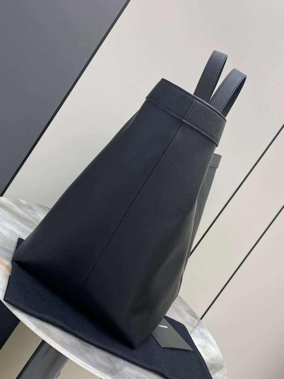 Bolsa Saint Laurent Y Mini Tote Couro Black