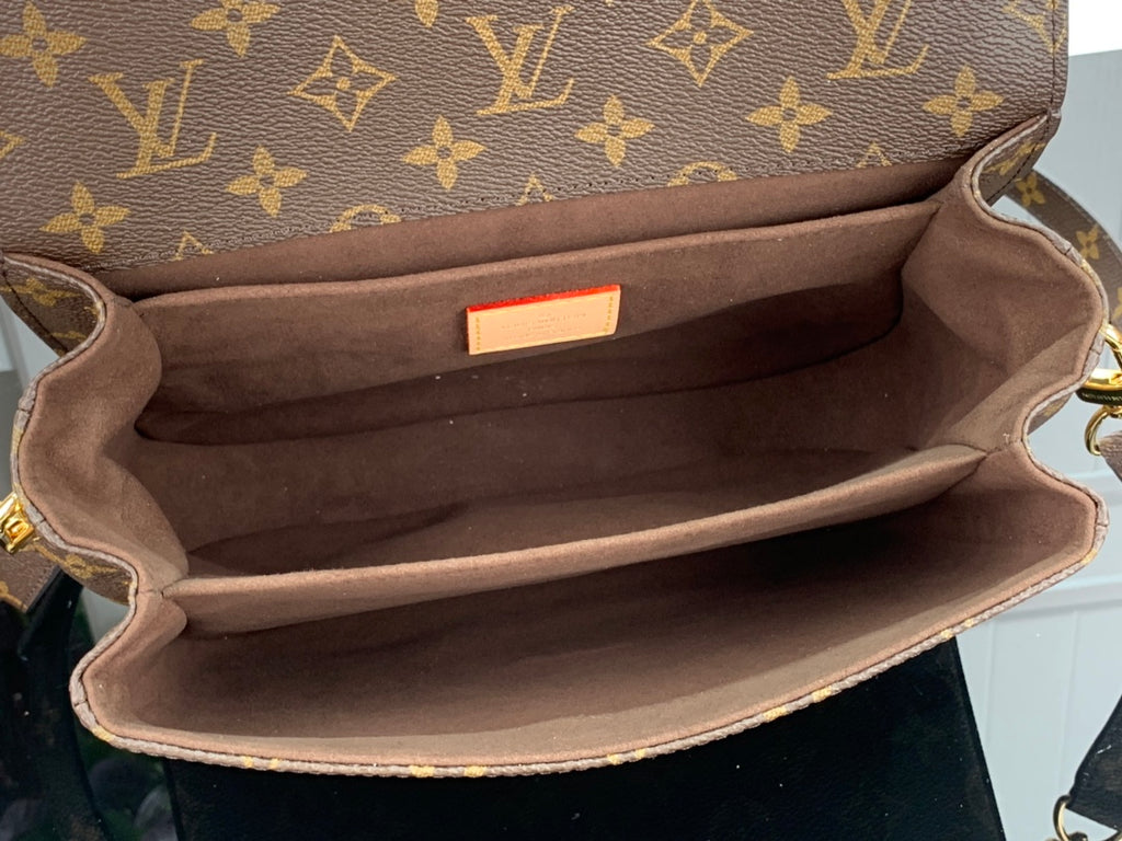 Pochette Métis East West Monogram Canvas Brown