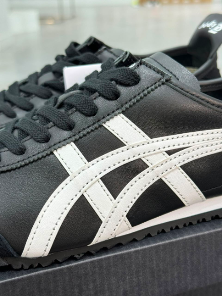 Onitsuka Tiger Mexico 66 Black/White