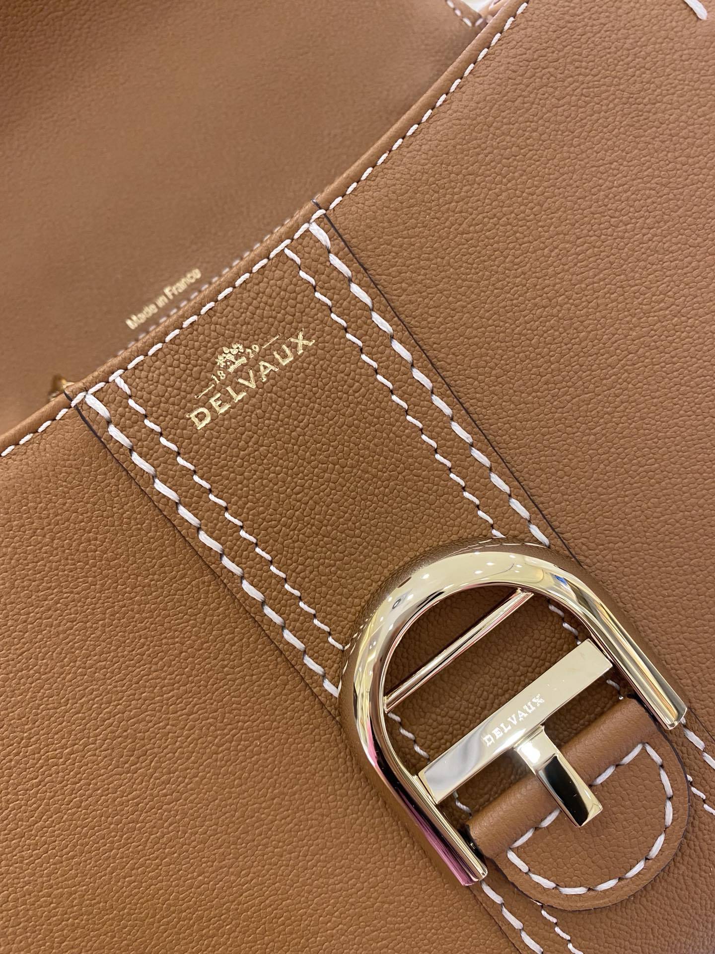 Delvaux Brillant Mini Leather Bag Camel Ferragens Douradas