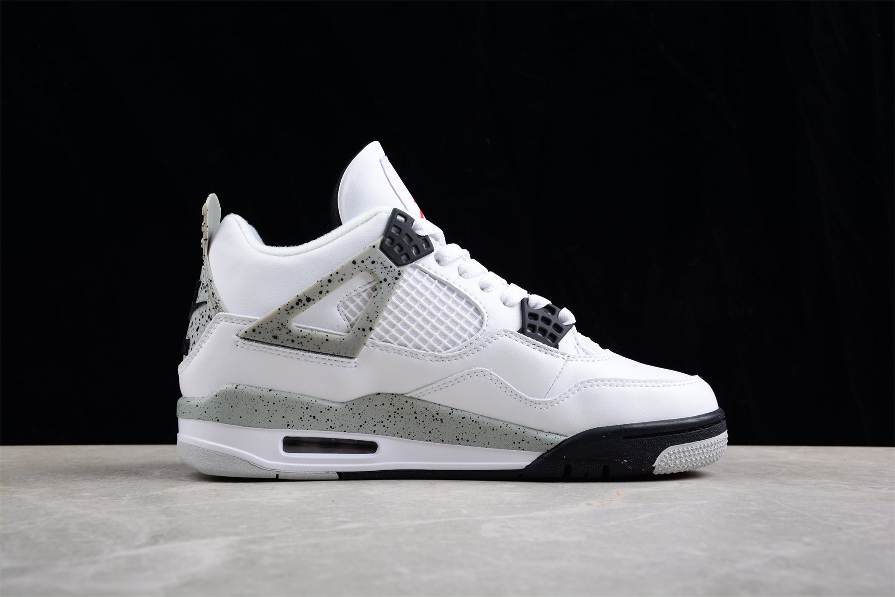 Air Jordan 4 Retro "White Cement"