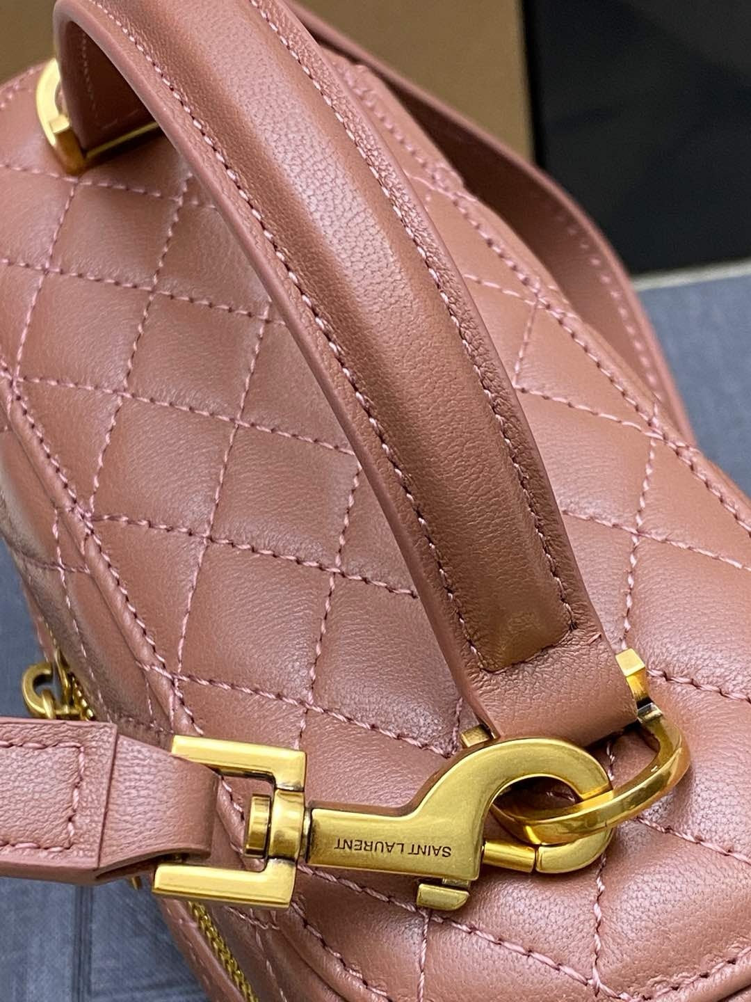 Saint Laurent Gaby Vanity Rosa Queimado