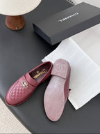 Mocassim Lambskin Ivory red.
