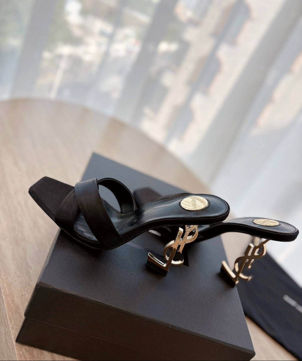 Saint Laurent  Mules Opyum Em Crepe De Cetim Black