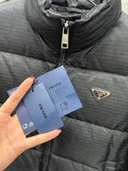 Jaqueta Prada Puffer em Re-Nylon