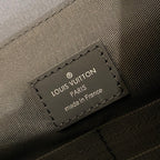 LV Messenger Explorer MM Shoulder Bag M40539