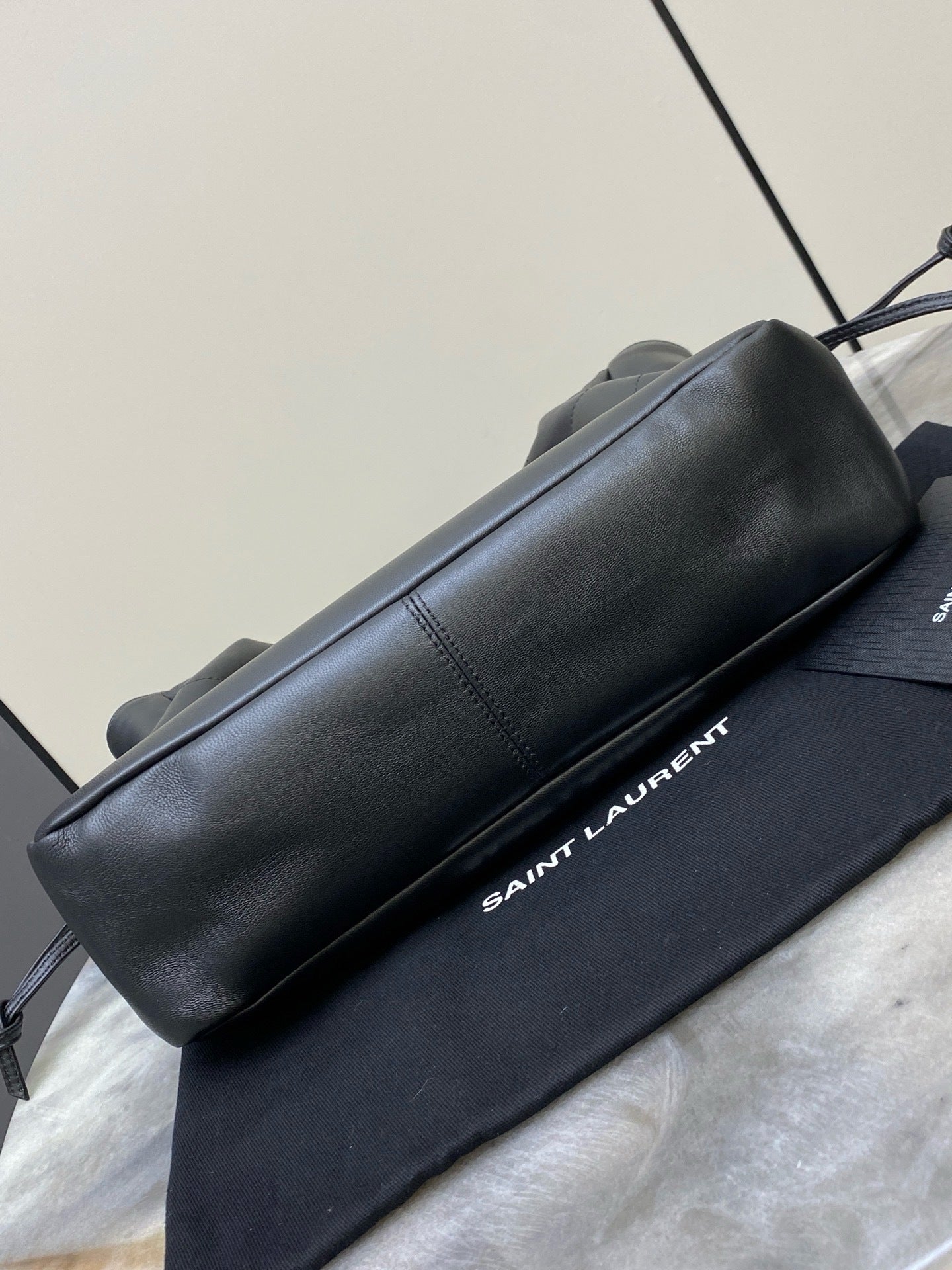Saint Laurent Jamie 4.3 Shopping Tote Black Gold With Pouch
