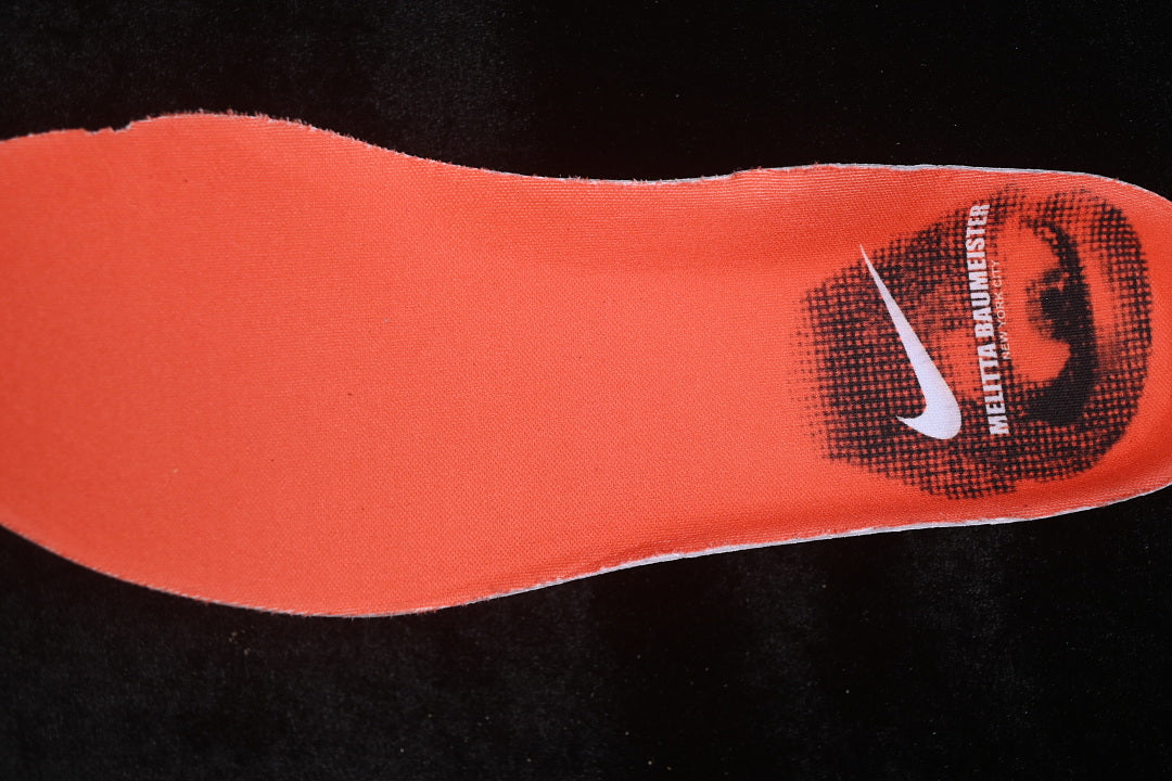 Nike Vomero Premium x Melitta Baumeister Total Orange Chalk .