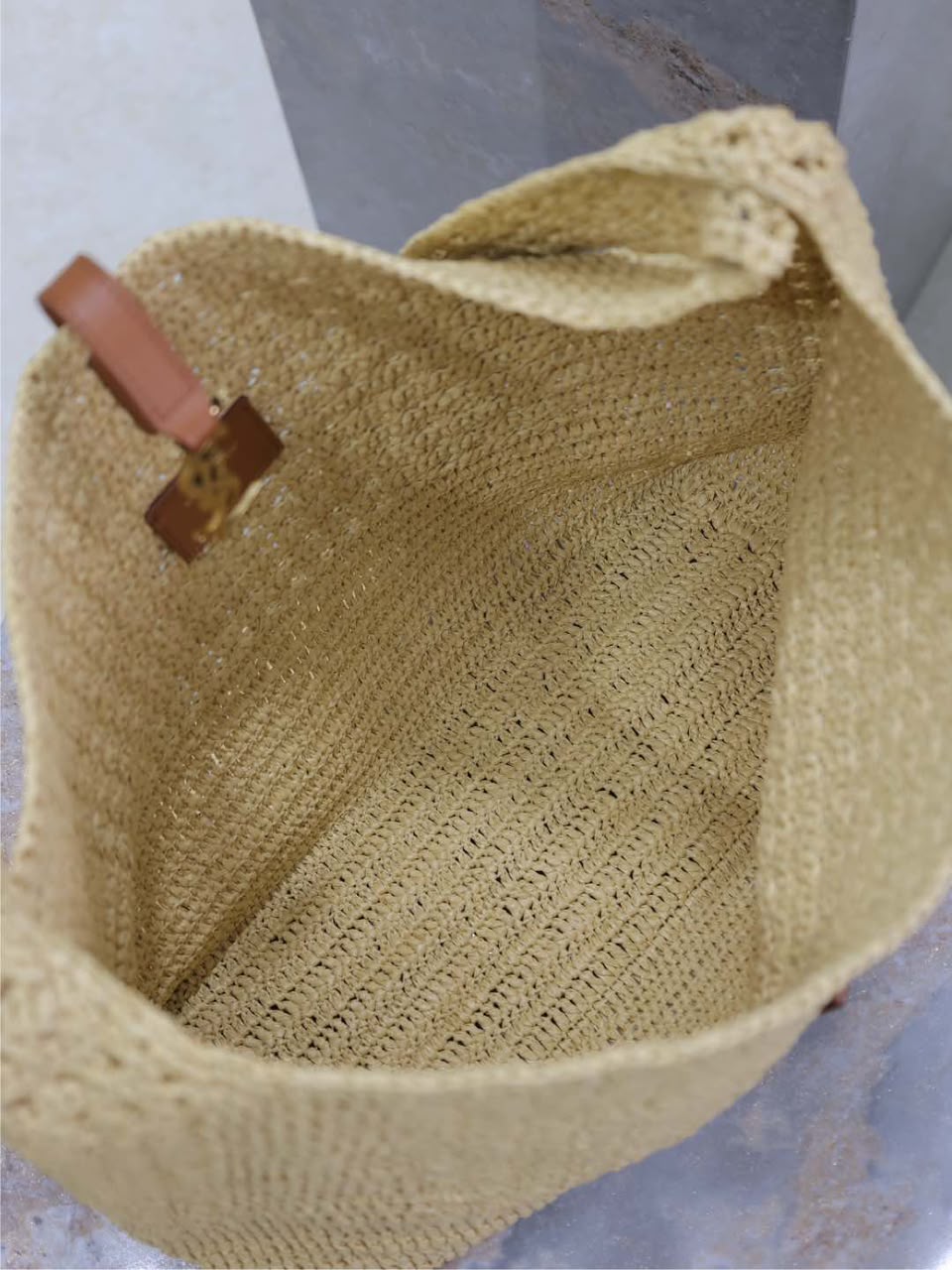 Bolsa Saint Laurent  Le 5 À 7 Supple Grande em Ráfia