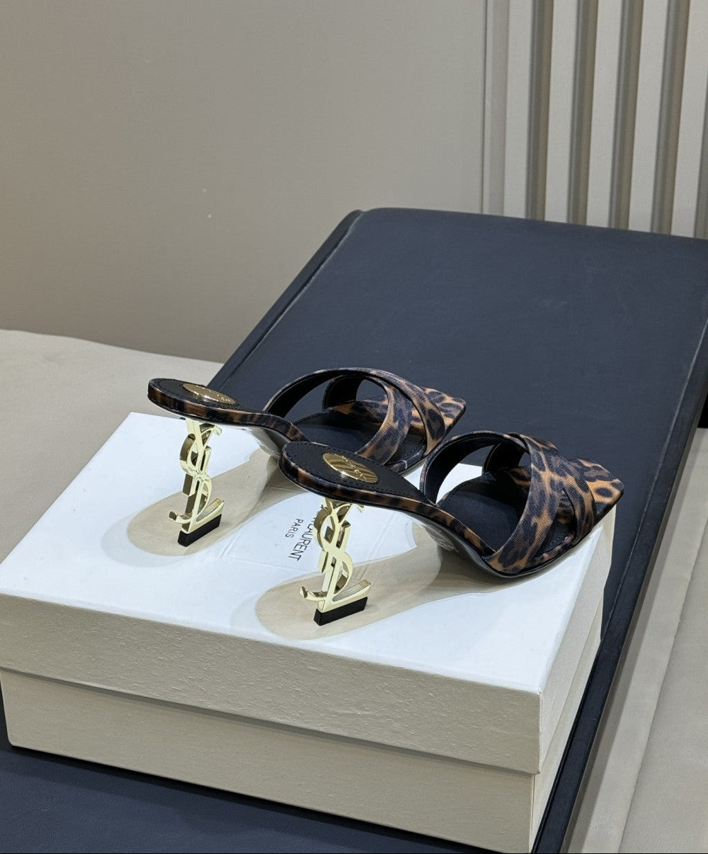 Saint Laurent  Mules Opyum Em Crepe De Cetim Estampa de Leopardo