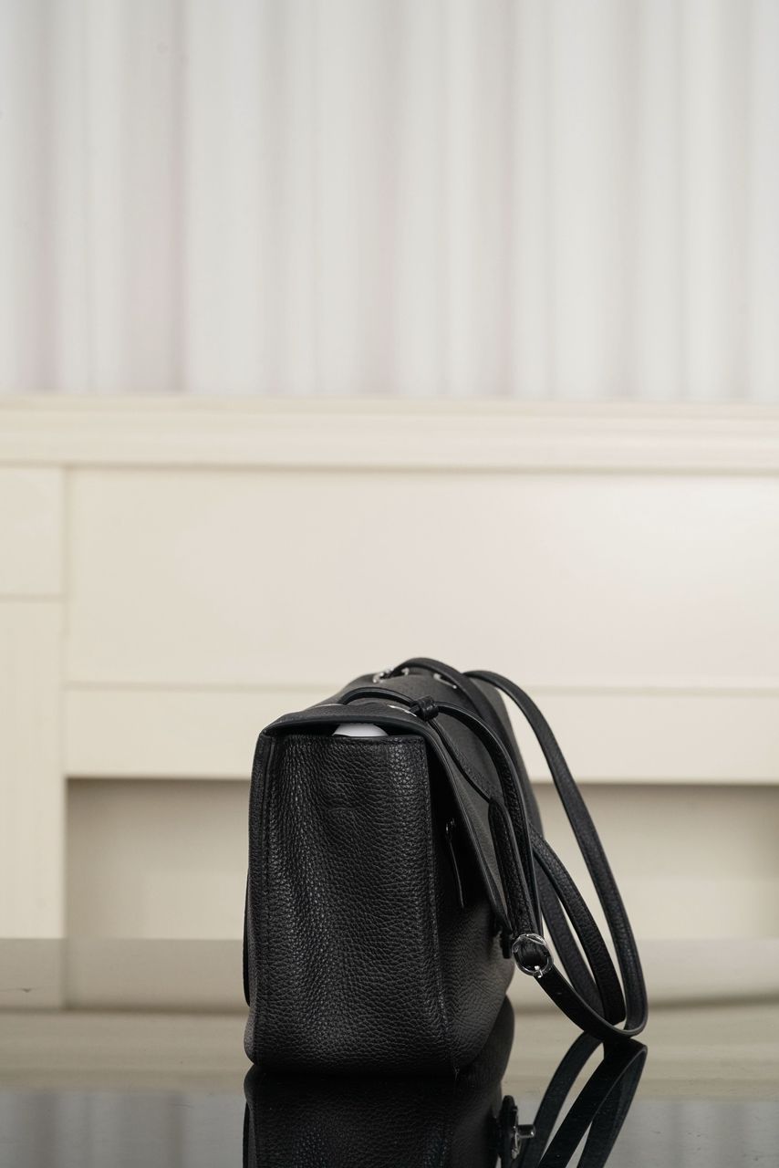 Chanel Maxi Souplissimo Flap Bag Black