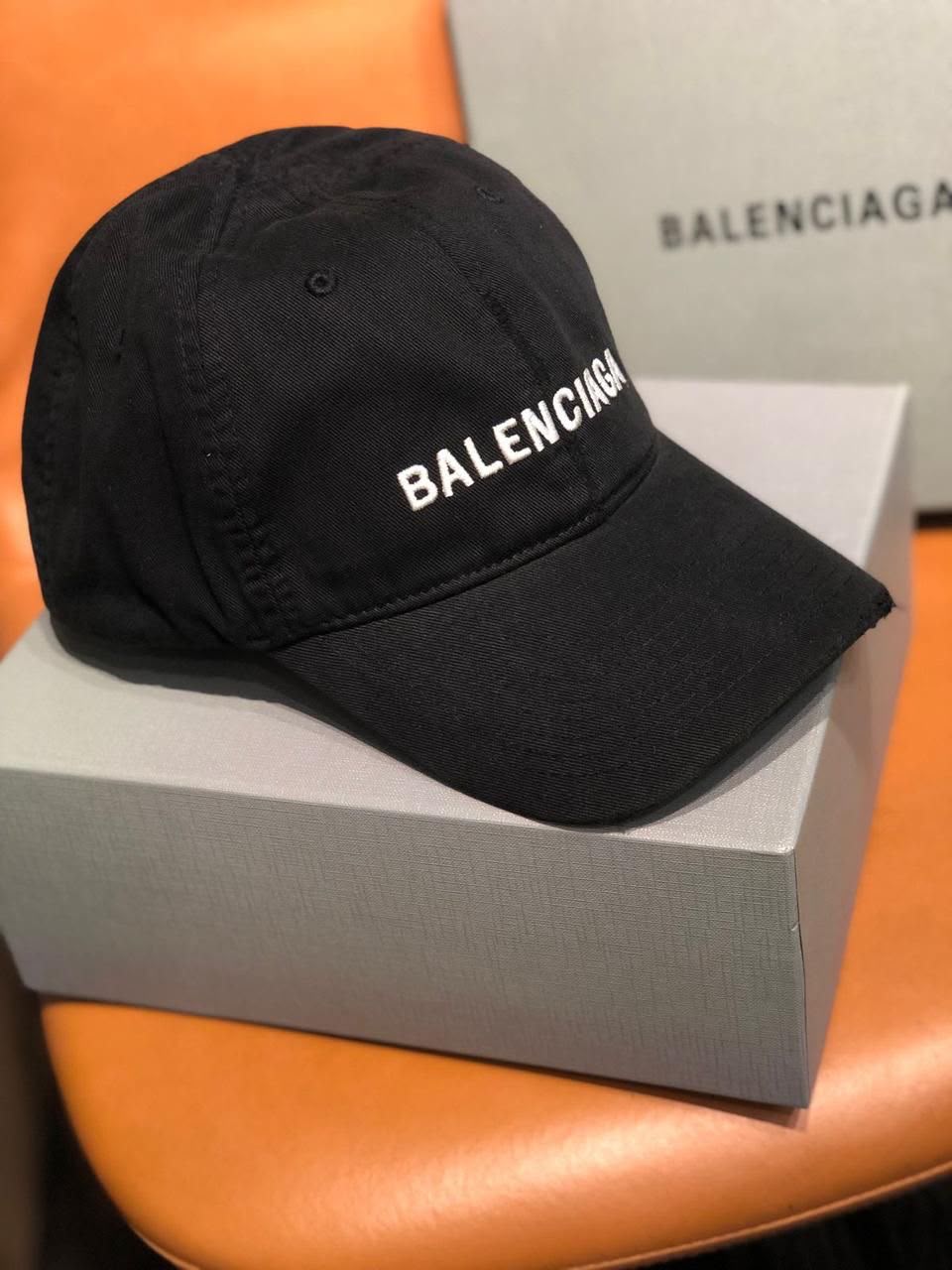 Boné Balenciaga preto ( Pronta entrega )