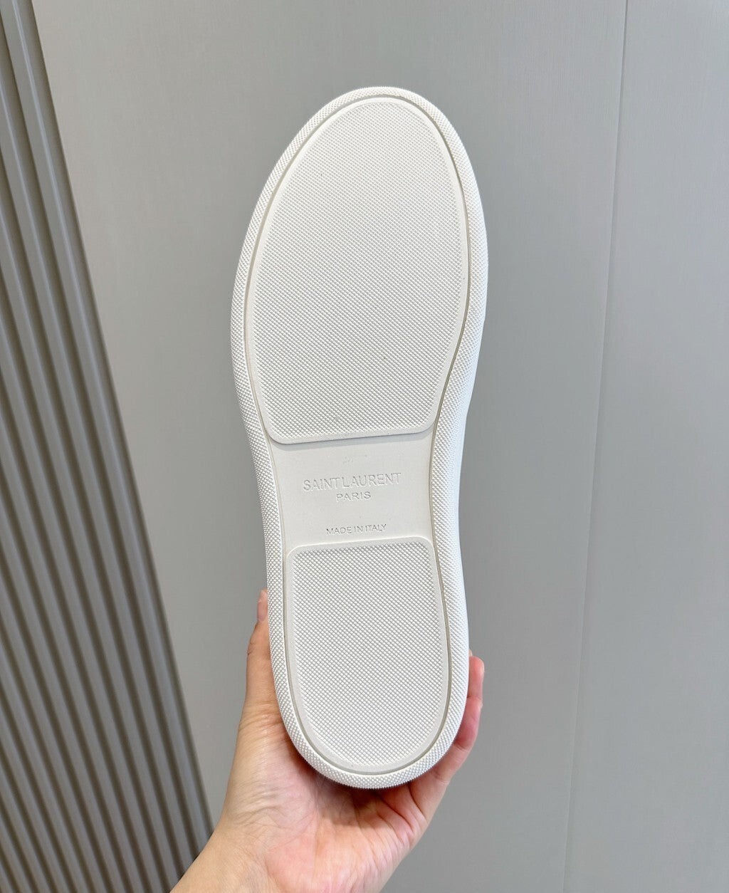 TÊNIS YVES SAINT LAURENT