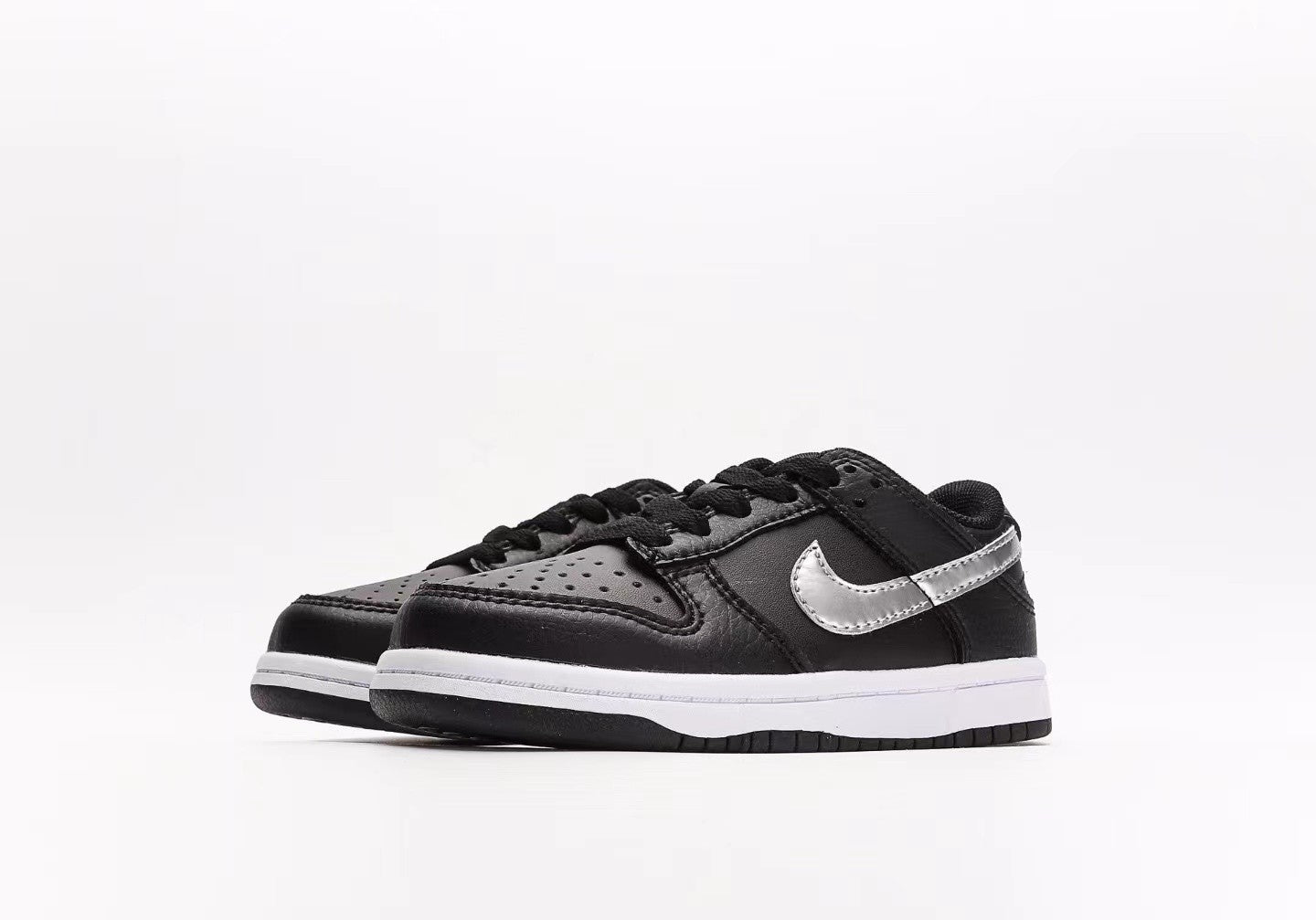 Nike Dunk Low EMB 75th Anniversary Spurs Infantil