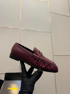 Mocassim YSL bordô