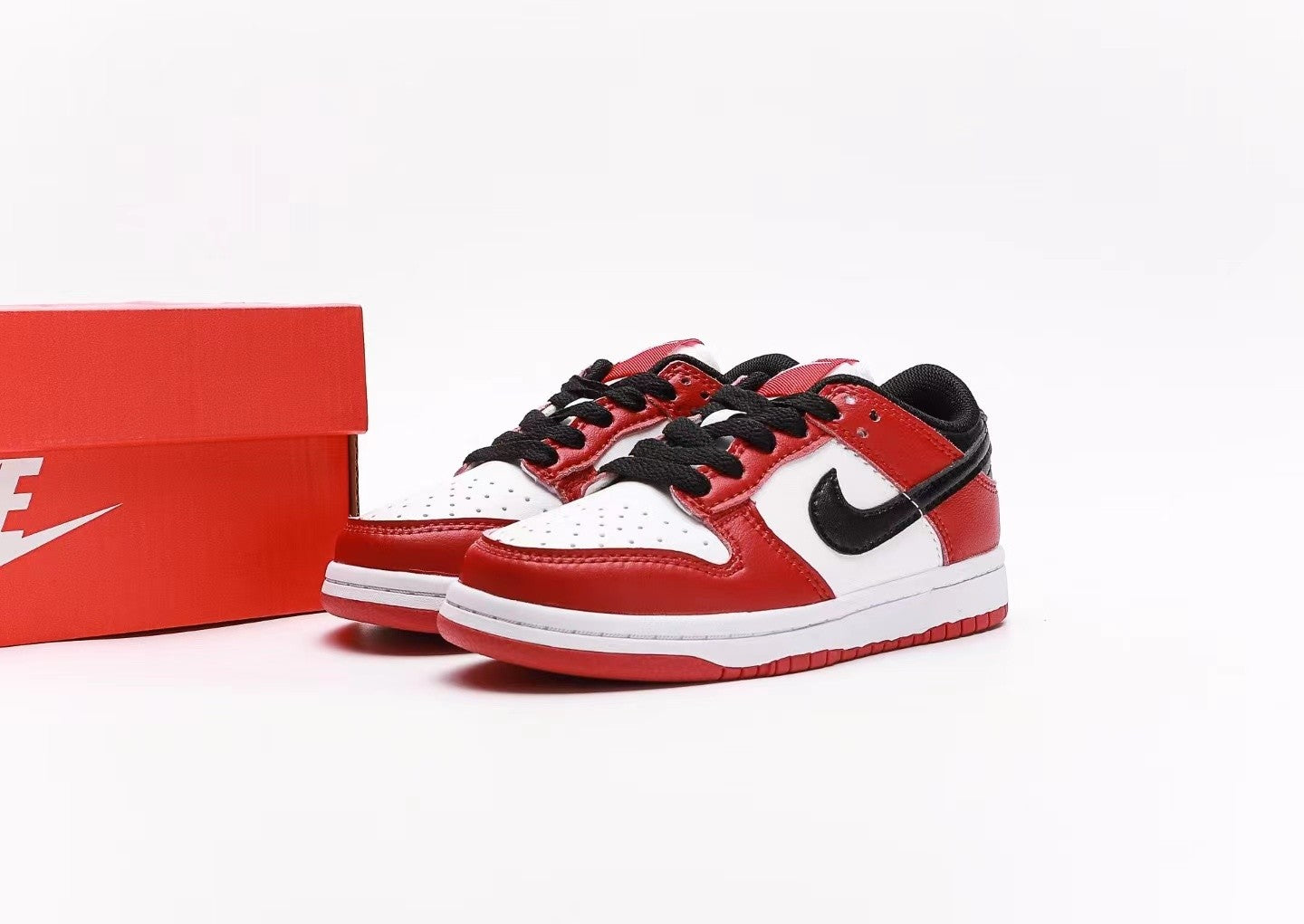 Nike SB Dunk Low Pro "Chicago Infantil