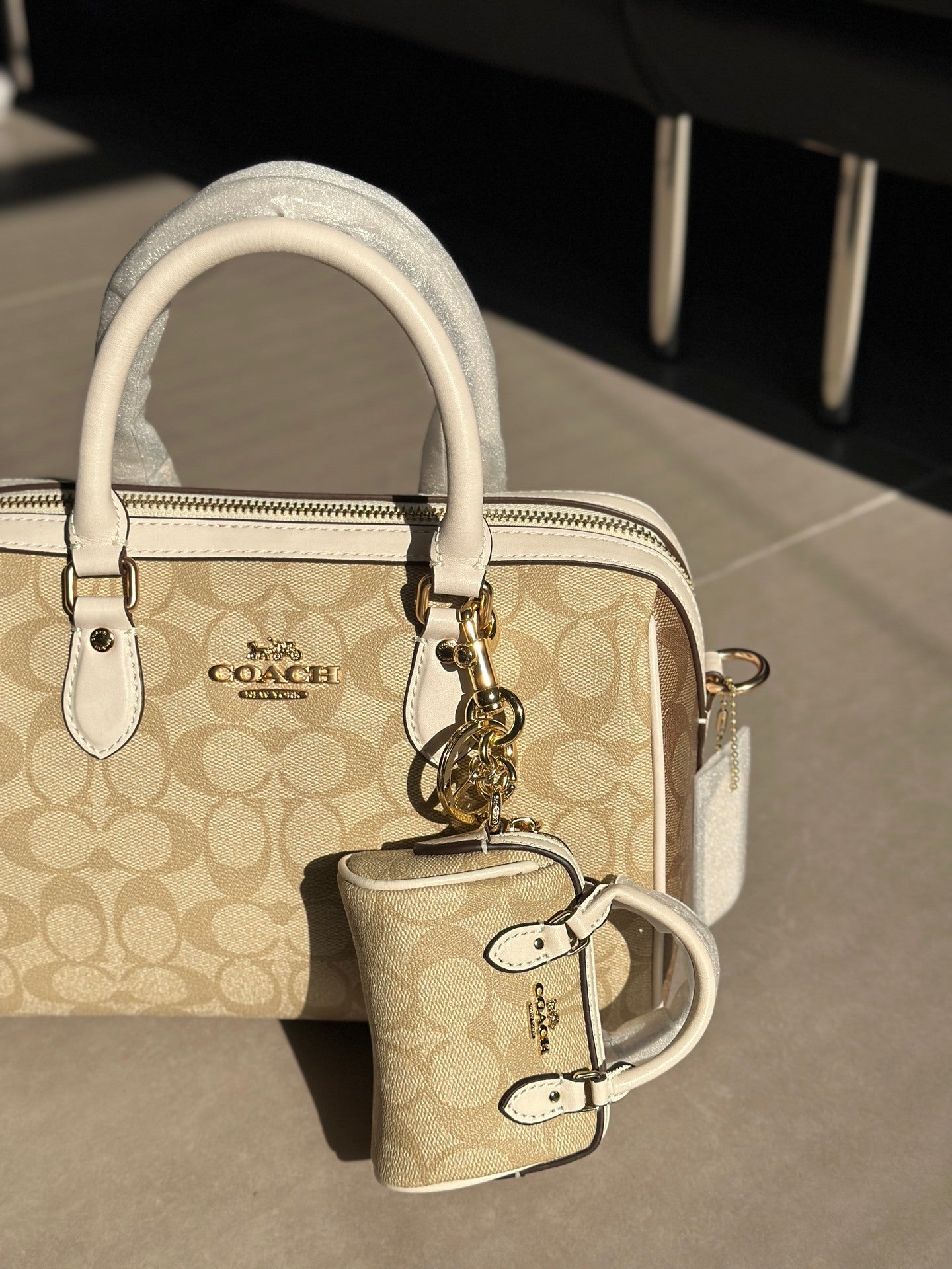 Coach Rowan Satchel Khaki / Off-White Signature Canvas