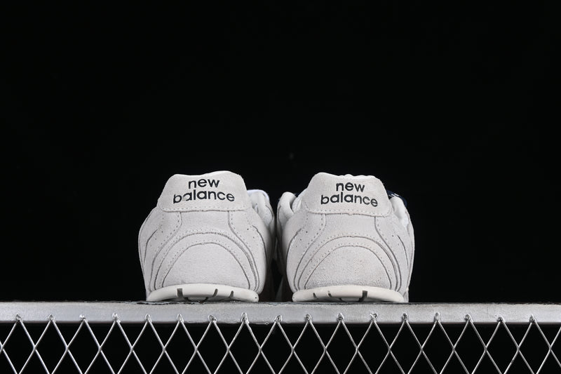 New Balance 530 SL Miu Miu White