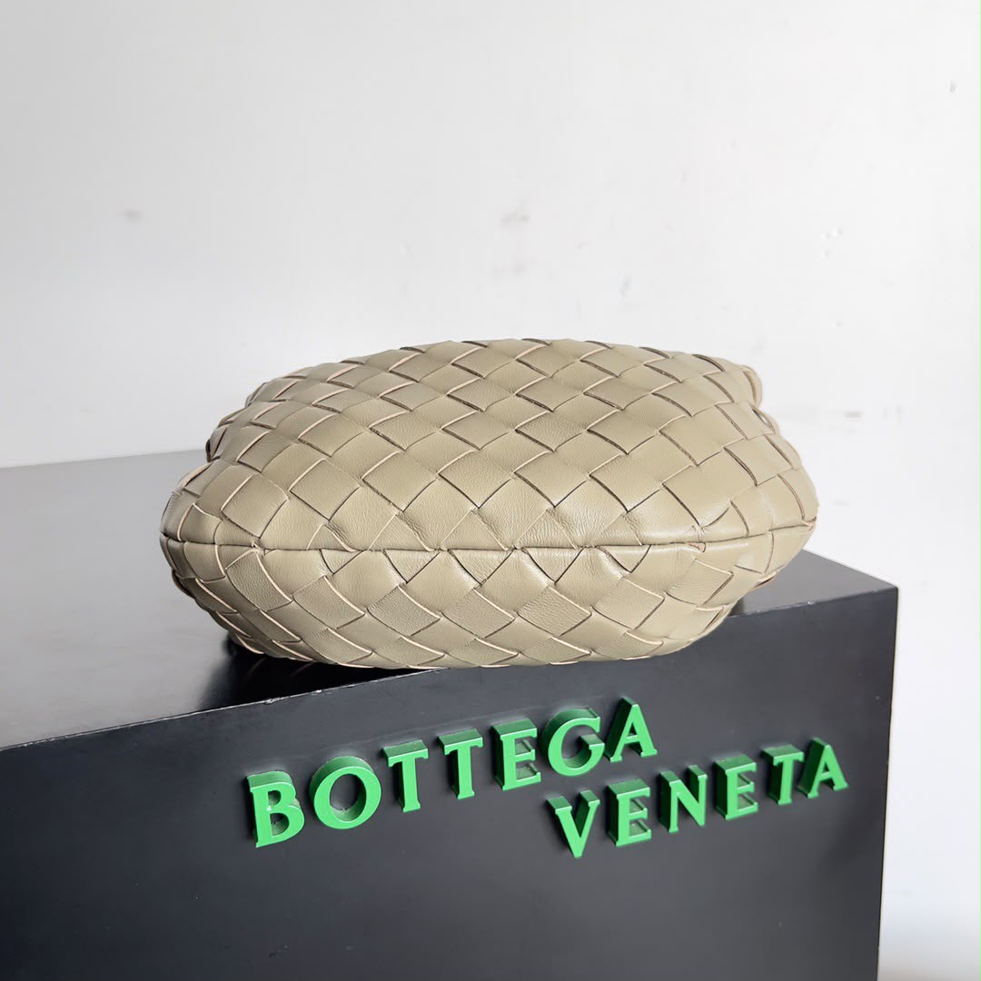 Bottega Veneta Mini Jodie knot Travertine